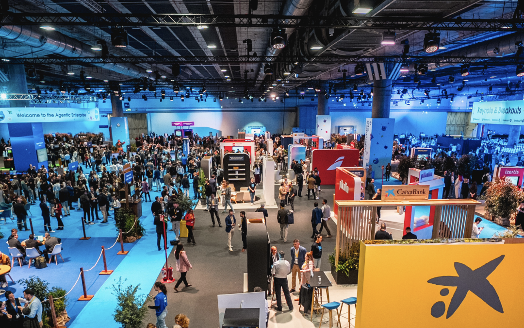Planta 18 levanta una ciudad inmersiva en IFEMA para Salesforce